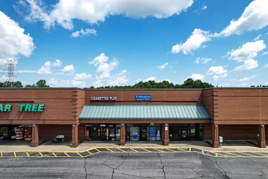 2500 Springs Rd, Hickory, NC à louer - Photo de l’immeuble – Image 3 sur 20