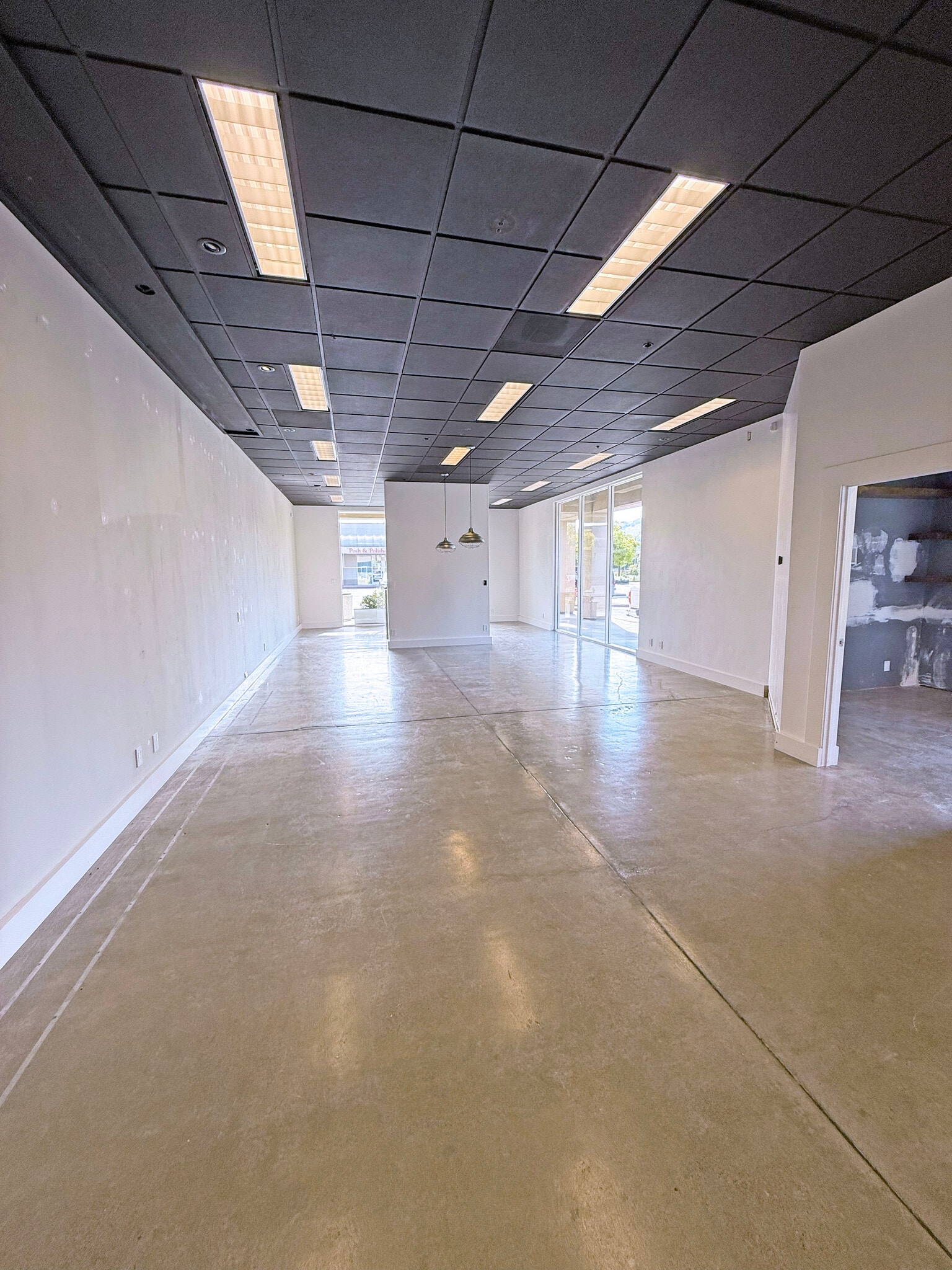 1445 Santa Rosa Ave, Santa Rosa, CA à louer Photo intérieure– Image 1 sur 5