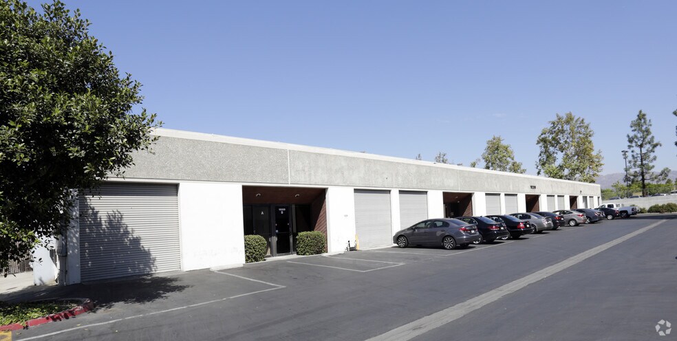 19209 Parthenia St, Northridge, CA à louer - Photo principale – Image 1 sur 1