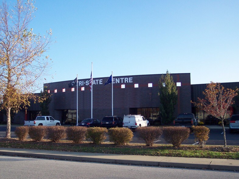 711 John St, Evansville, IN à louer - Photo de l’immeuble – Image 2 sur 13