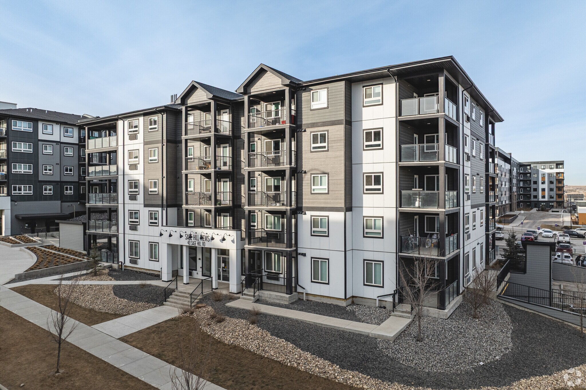 80 Sage Hill Rd NW, Calgary, AB à louer Photo de l’immeuble– Image 1 sur 5