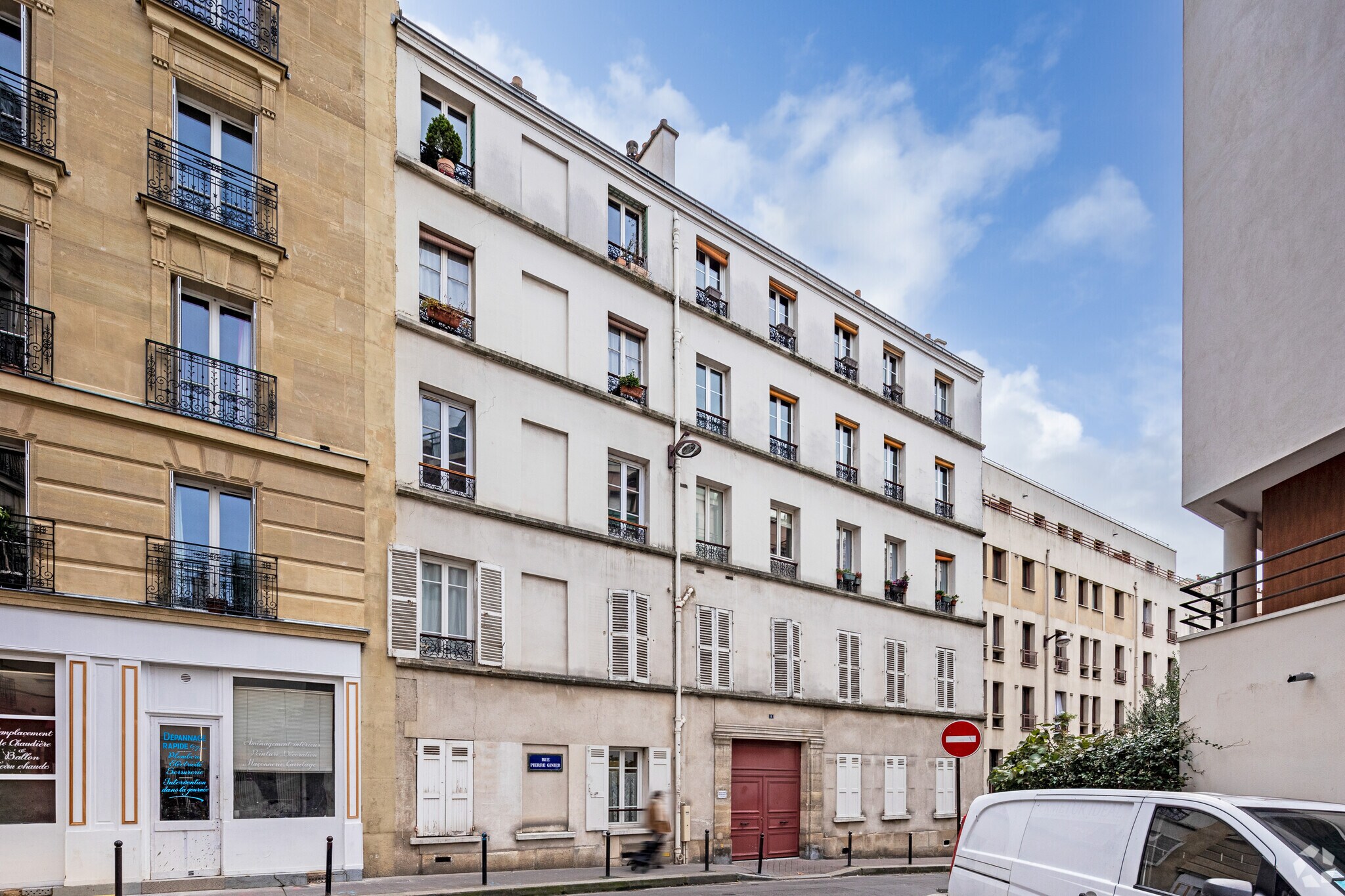 Immeuble residentiel dans Paris à vendre Photo principale– Image 1 sur 3