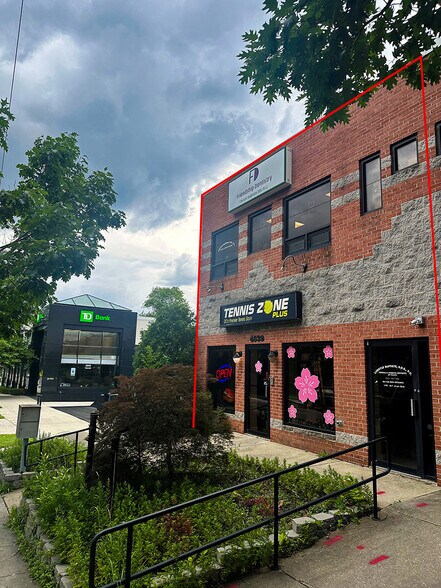 4839 Wisconsin Ave NW, Washington, DC à vendre - Photo de l’immeuble – Image 2 sur 9