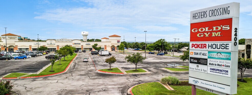 2400 S Interstate 35, Round Rock, TX à louer - Photo de l’immeuble – Image 1 sur 7
