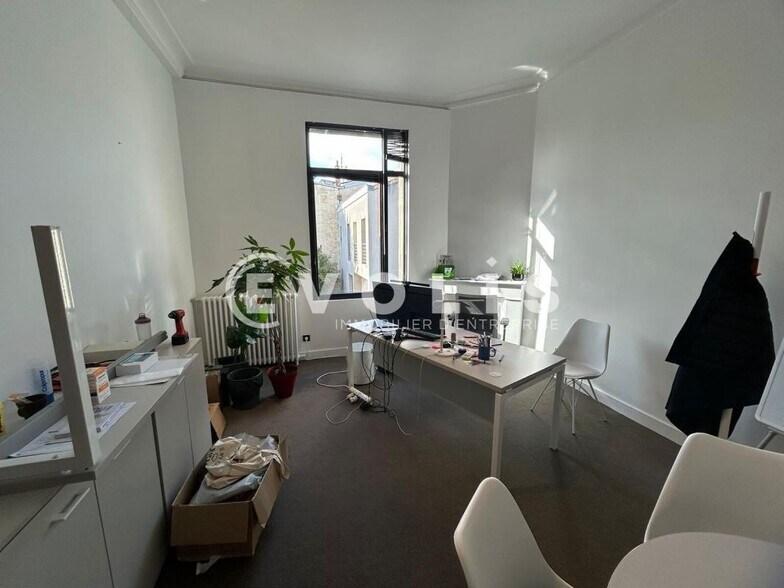 Bureau dans Bordeaux à louer - Photo de l’immeuble – Image 3 sur 6