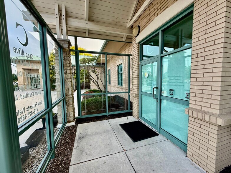 1725 Western Ave, Findlay, OH à vendre - Photo de l’immeuble – Image 2 sur 34