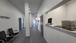 Plus de détails pour Local commercial à louer