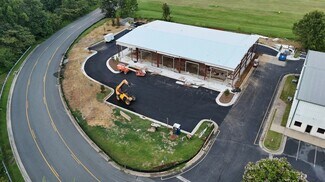 Plus de détails pour 3406 Shannon Park Dr, Fredericksburg, VA - Industriel/Logistique à louer