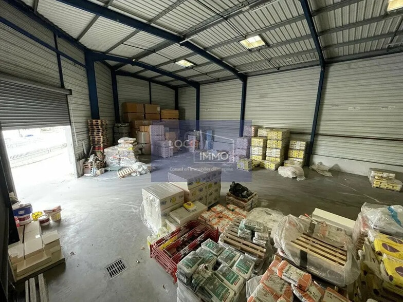 Local d’activités dans Lormont à louer - Photo intérieure – Image 2 sur 11