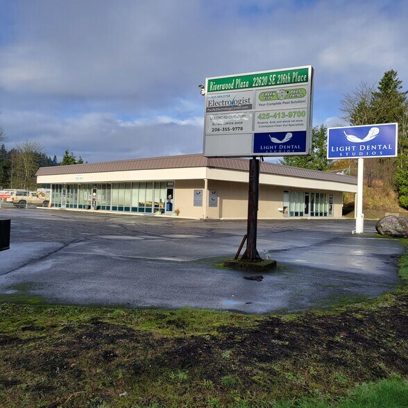 21505 SE Renton Maple Valley Rd, Maple Valley, WA à louer - Photo de l’immeuble – Image 1 sur 4