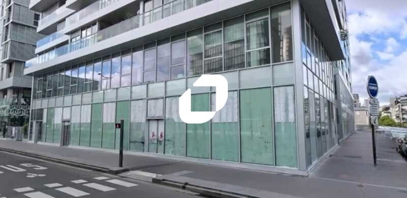 Local commercial dans Paris à louer Photo de l’immeuble– Image 1 sur 2