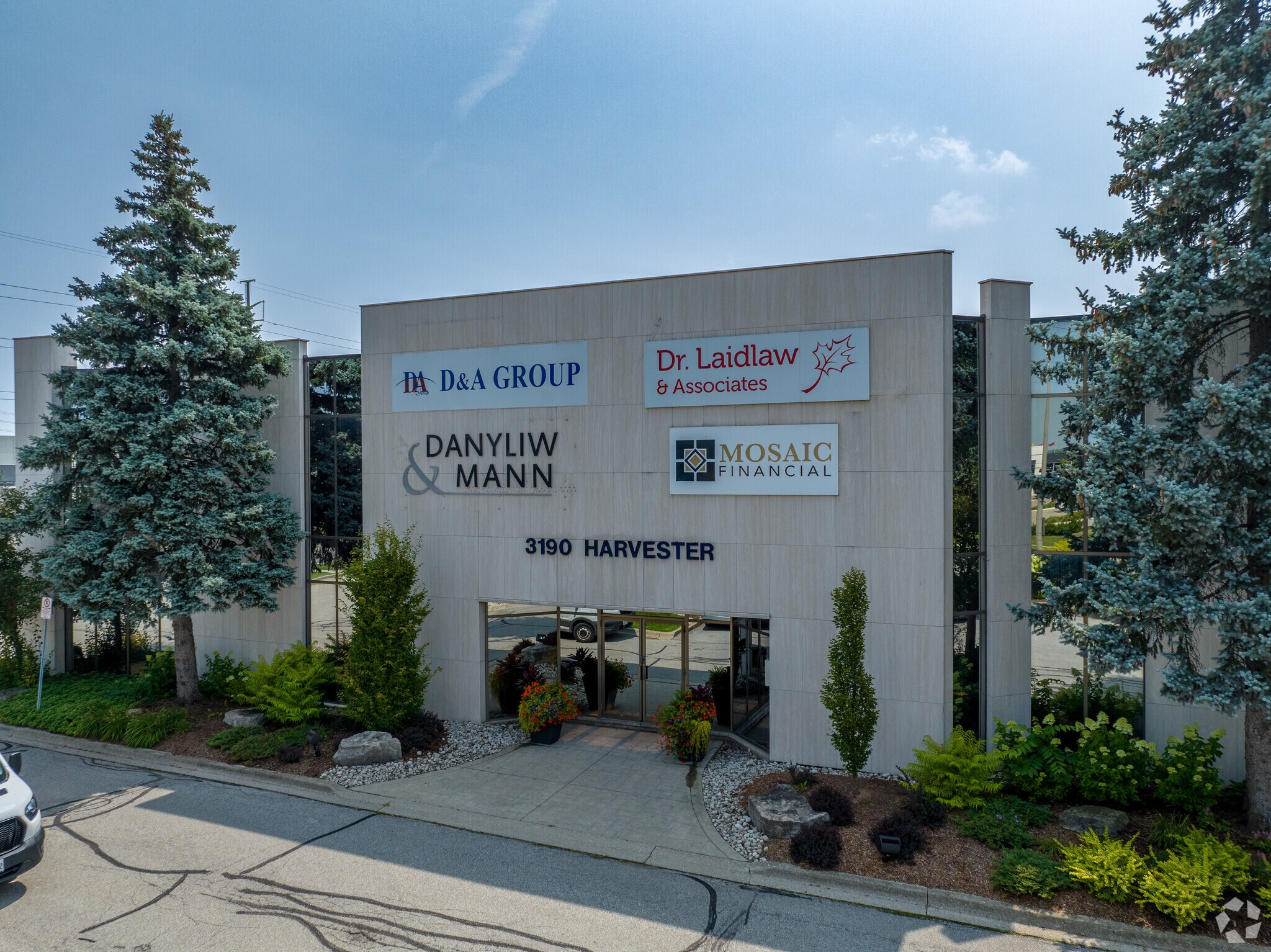 3190 Harvester Rd, Burlington, ON à vendre Photo principale– Image 1 sur 7