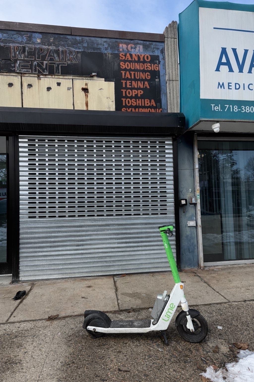 17901-17903 Union Tpke, Fresh Meadows, NY à louer Photo de l’immeuble– Image 1 sur 6