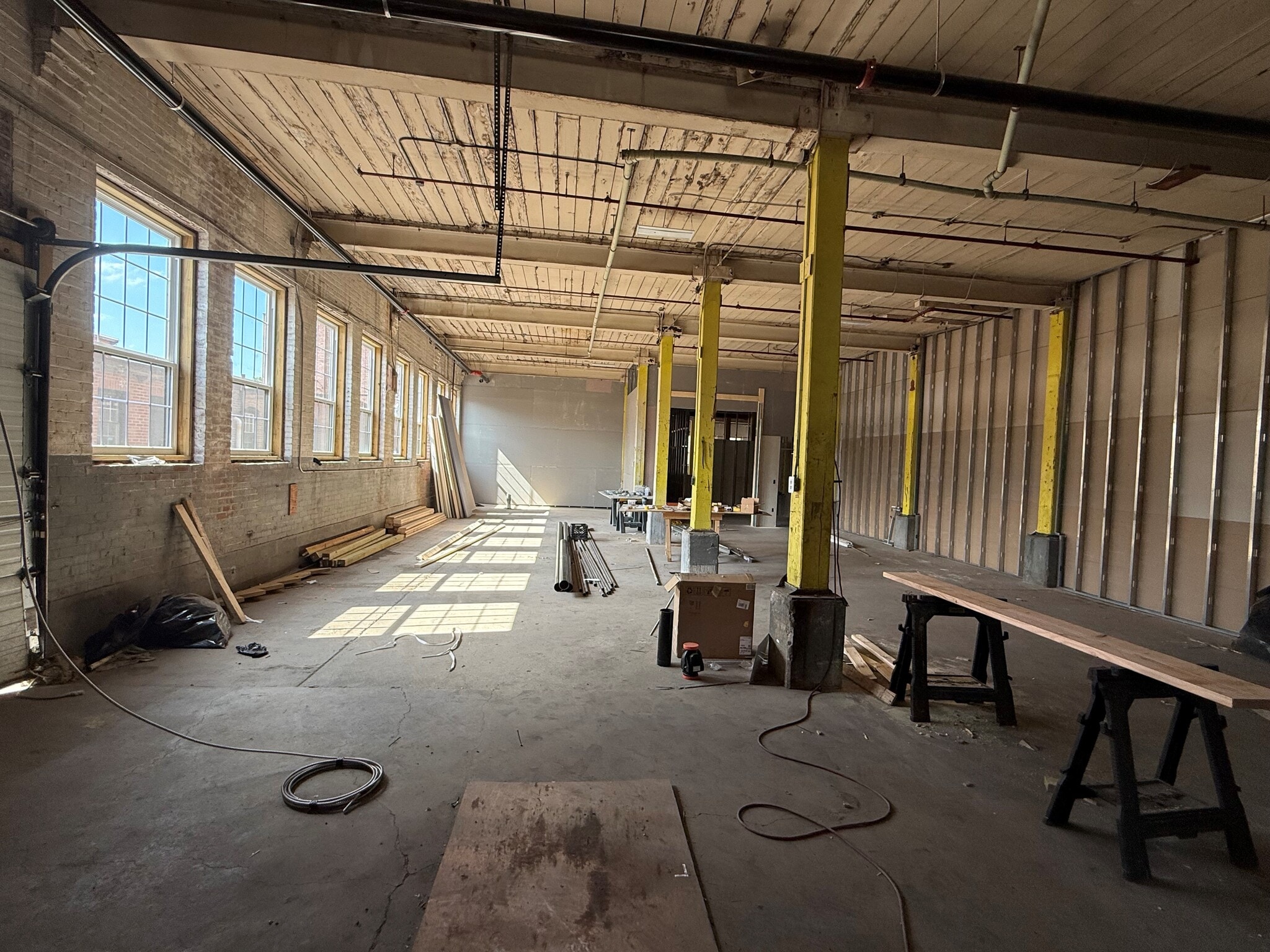 61 Endicott St, Norwood, MA à louer Photo de l’immeuble– Image 1 sur 2