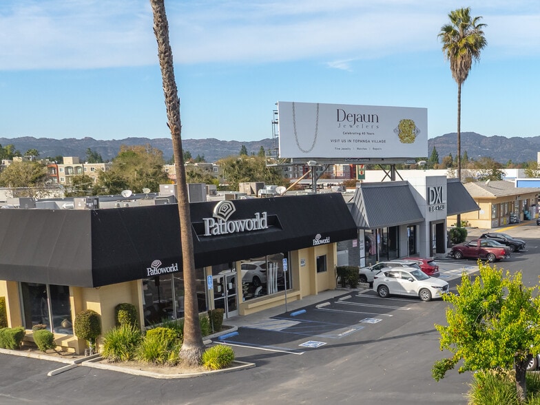 6021 Topanga Canyon Blvd, Woodland Hills, CA à louer - Photo principale – Image 1 sur 6