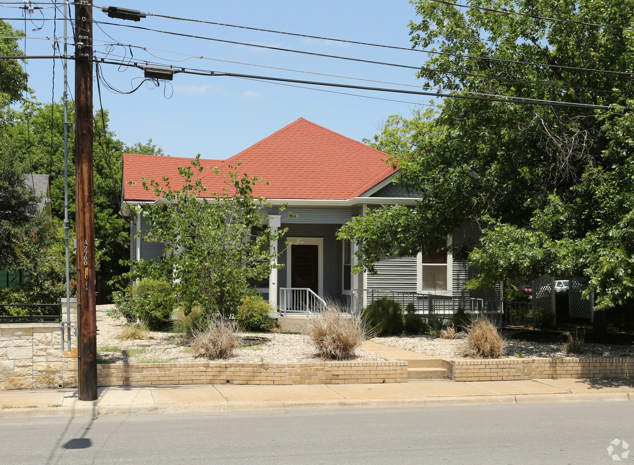1012 E 38 1/2 St, Austin, TX à louer Photo principale– Image 1 sur 6