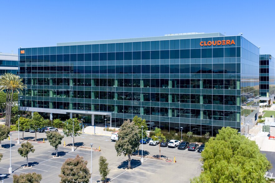 6220 America Center Dr, San Jose, CA à louer - Photo de l’immeuble – Image 1 sur 5