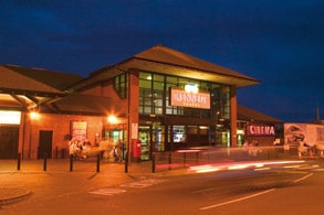 Plus de détails pour 568 Falls Rd, Belfast - Local commercial à louer