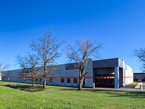 101 Electronics Blvd SW, Huntsville, AL à louer Photo de l’immeuble– Image 2 sur 12