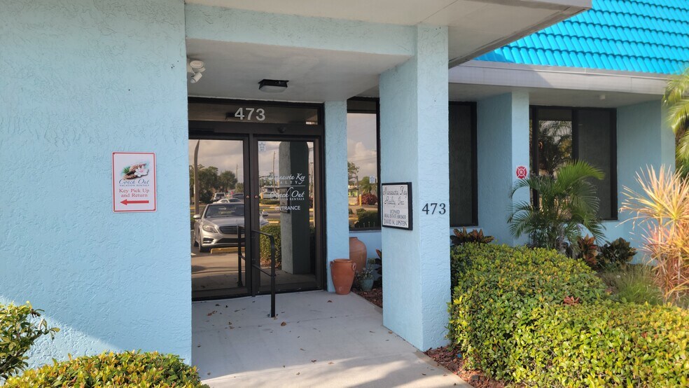 473 S Indiana Ave, Englewood, FL à vendre - Photo de l’immeuble – Image 2 sur 37