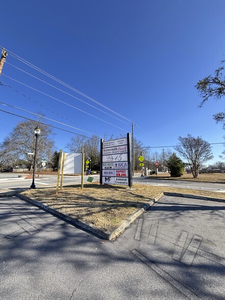 1640 Virginia Ave, College Park, GA à louer - Photo de l’immeuble – Image 2 sur 2