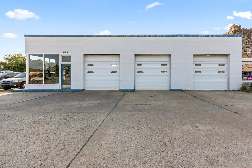 249 S Wilson St, Vinita, OK à vendre - Photo principale – Image 1 sur 16