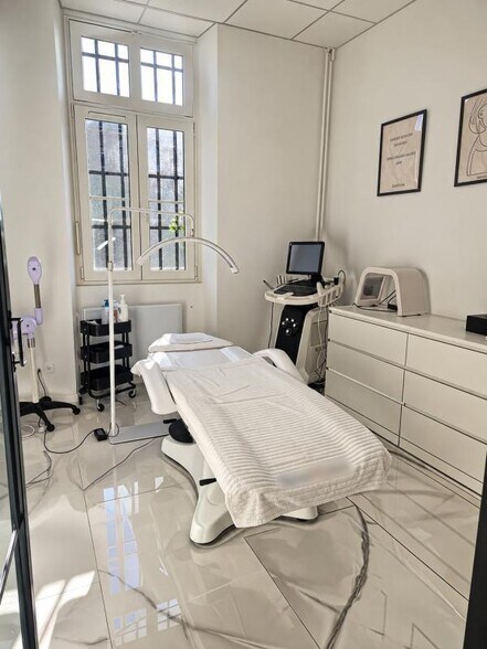 Bureaux/Médical dans Freyming Merlebach à louer - Photo intérieure – Image 2 sur 5