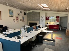 8758-8764 Venice Blvd, Los Angeles, CA à louer Photo intérieure– Image 2 sur 4