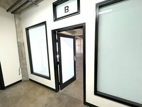 817 S Los Angeles St, Los Angeles, CA à louer Photo intérieure– Image 1 sur 20