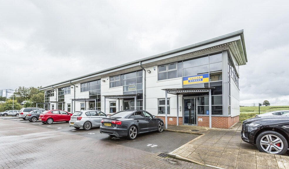 Trident Way, Blackburn à louer - Photo principale – Image 1 sur 4