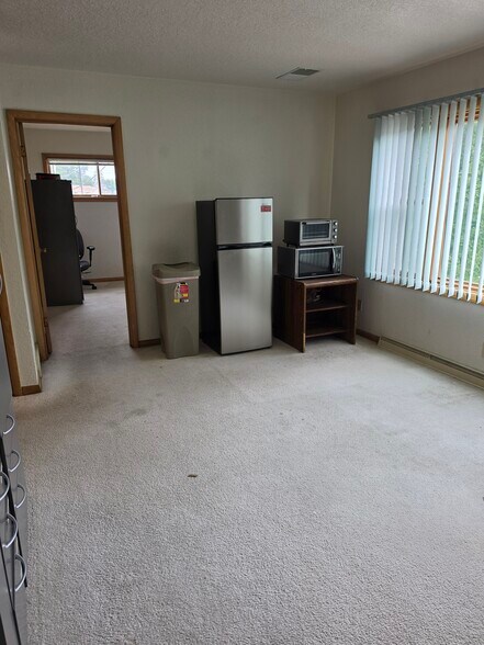 N116W15830 Main St, Germantown, WI à louer - Photo de l’immeuble – Image 3 sur 9