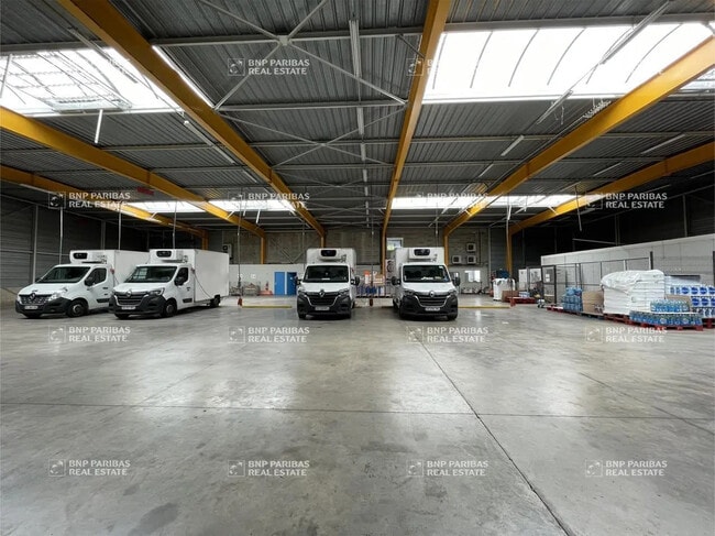 Plus de détails pour Local d’activités à vendre