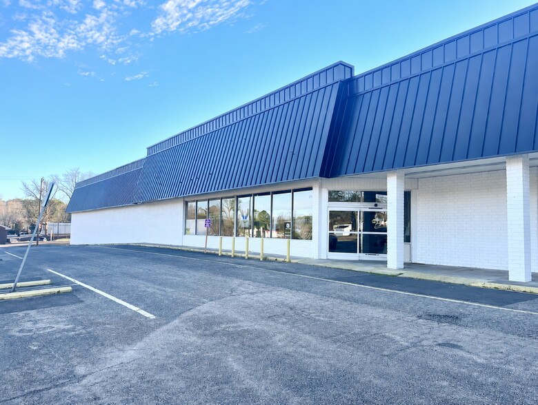 530 Nash st, Spring Hope, NC à louer - Photo de l’immeuble – Image 2 sur 6