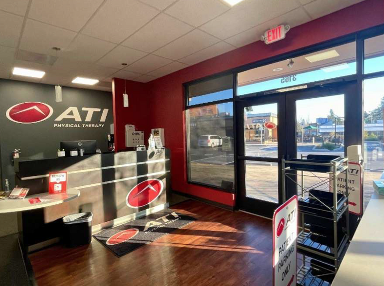 3165 Commercial St SE, Salem, OR à louer - Photo intérieure – Image 3 sur 7
