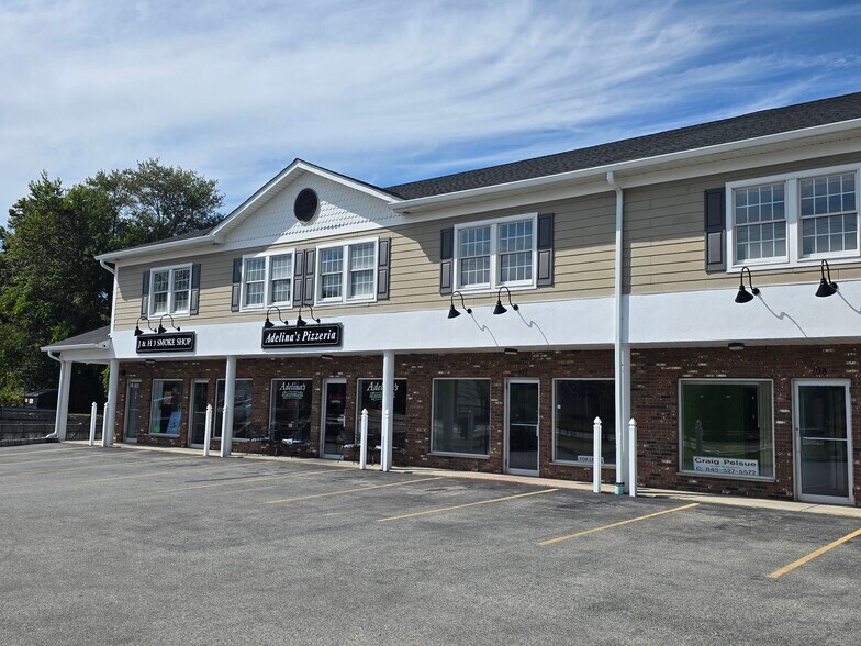 2419 Route 82, Lagrangeville, NY à louer - Photo de l’immeuble – Image 1 sur 12
