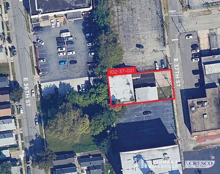 1782 E 37th St, Cleveland, OH à vendre - Photo de l’immeuble – Image 2 sur 9