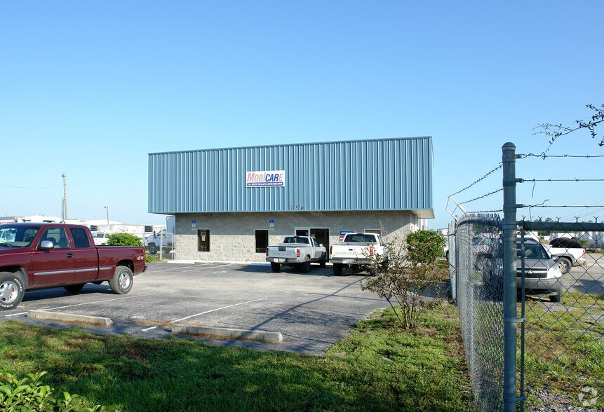 931 Thorpe Rd, Orlando, FL à louer - Photo de l’immeuble – Image 3 sur 3