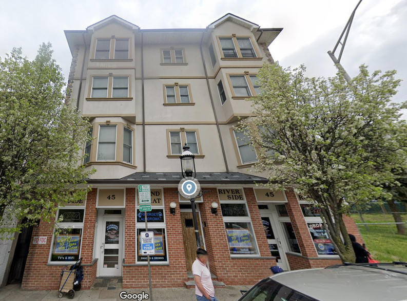 45-47 Spring St, Ossining, NY à vendre - Photo de l’immeuble – Image 1 sur 12