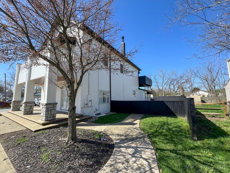 8177 State Route 48, Maineville, OH à vendre - Photo de l’immeuble – Image 2 sur 23