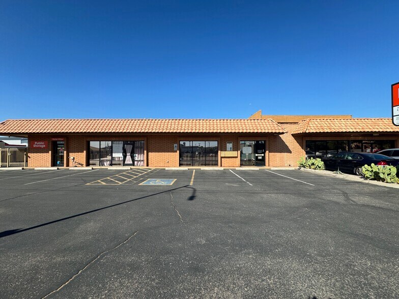 13246 N 113th Ave, Youngtown, AZ à louer - Photo de l’immeuble – Image 3 sur 6