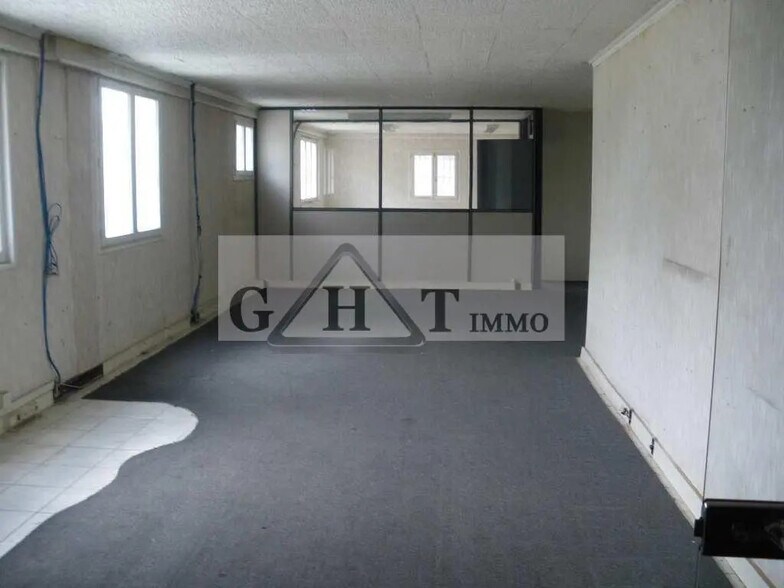 Industriel/Logistique dans Montmorency à vendre - Photo intérieure – Image 3 sur 4