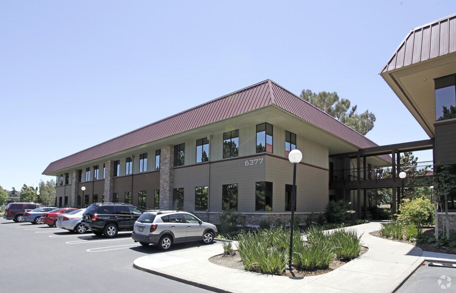 6377 Clark Ave, Dublin, CA à louer - Photo principale – Image 1 sur 6