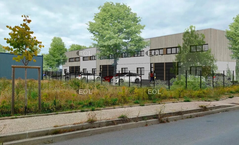 Local d’activités dans Viarmes à louer - Photo de l’immeuble – Image 2 sur 5