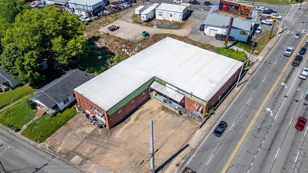 303 W Walnut Ave, Dalton, GA à louer - Aérien – Image 3 sur 16