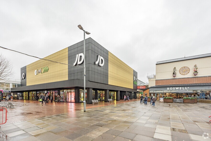 2-4 Monmouth Walk, Cwmbran à louer - Photo de l’immeuble – Image 3 sur 17