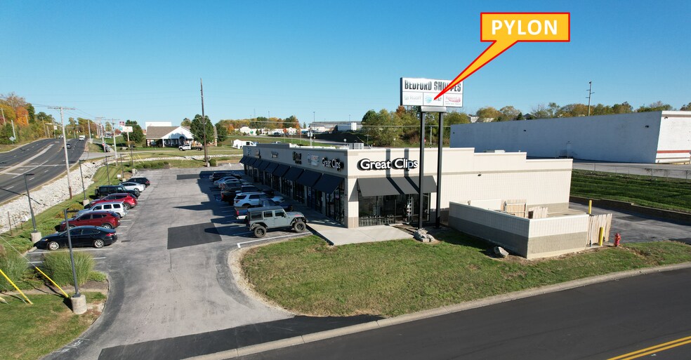 James Ave & Williams Blvd, Bedford, IN à louer - Photo de l’immeuble – Image 3 sur 4