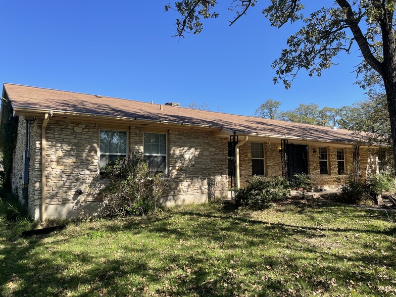 1604 State Highway 71 W, Cedar Creek, TX à louer - Photo principale – Image 1 sur 1
