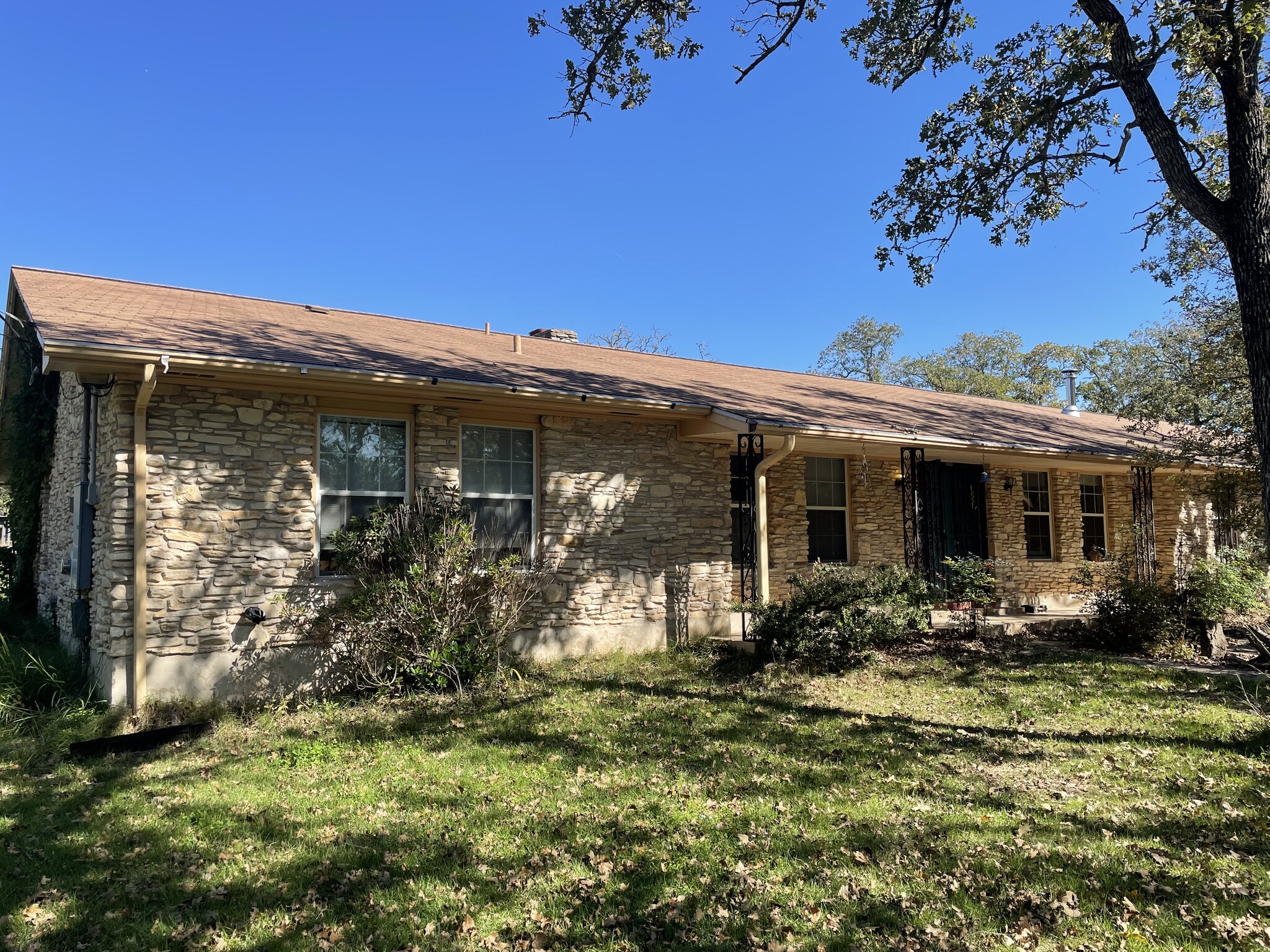 1604 State Highway 71 W, Cedar Creek, TX à louer Photo principale– Image 1 sur 2