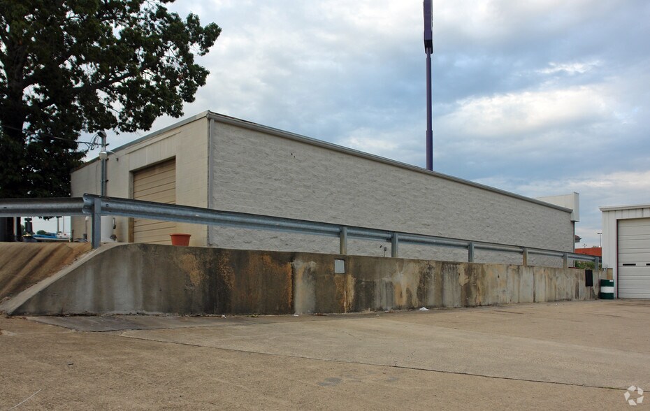 1720 Landers Dr, Benton, AR à vendre - Photo de l’immeuble – Image 2 sur 4