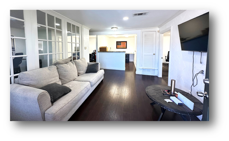 1220 Brown Trl, Bedford, TX à vendre - Photo intérieure – Image 2 sur 6